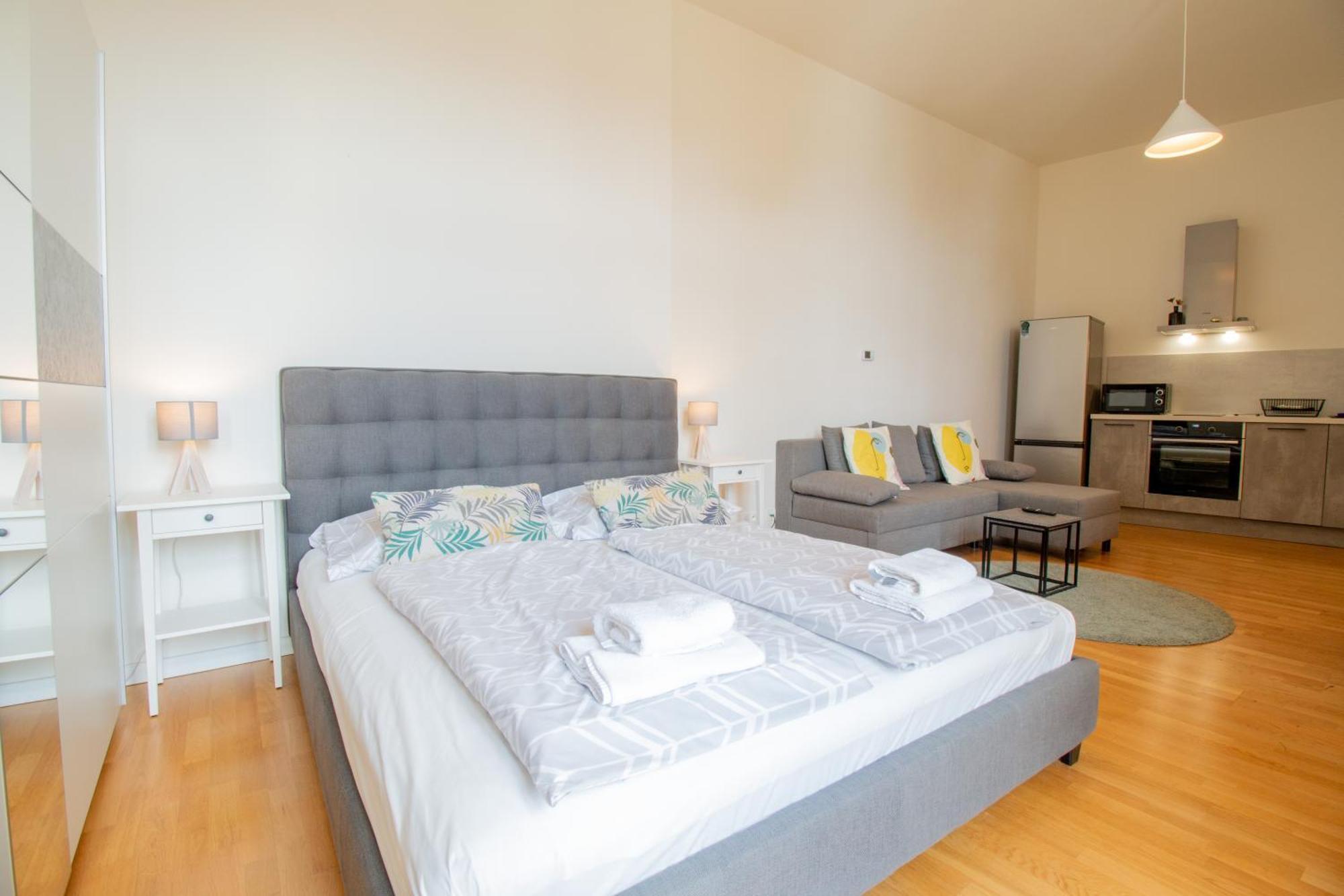 Stay Inn Apartments Stepanska Prága Kültér fotó